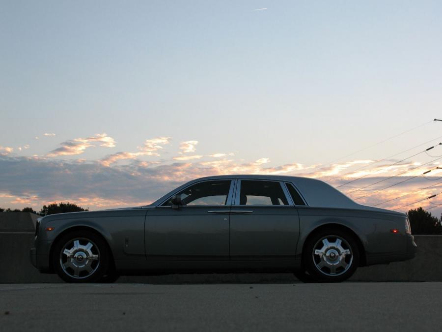  Rolls-Royce Phantom 2007 года  (фото 25 из 102)